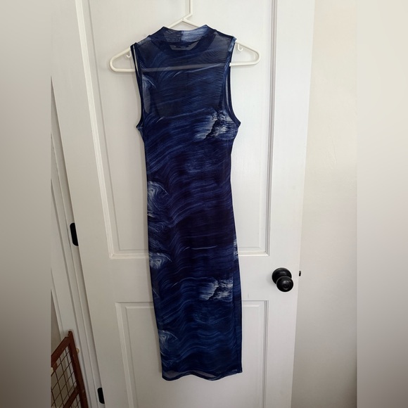 Fashion Nova Arista Midi Dress NWT - Picture 8 of 9
